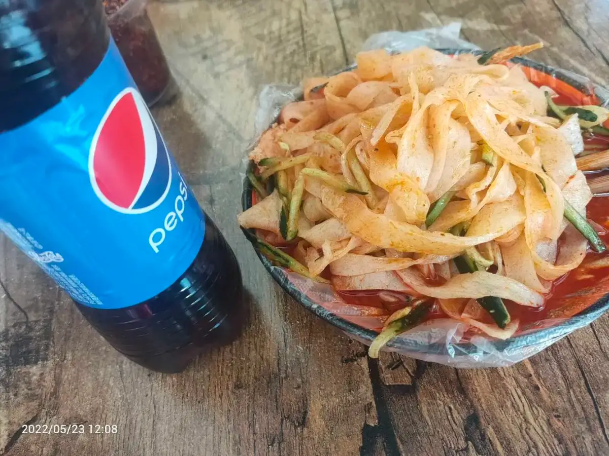 2022-05-24(今天买衣服，又生气)