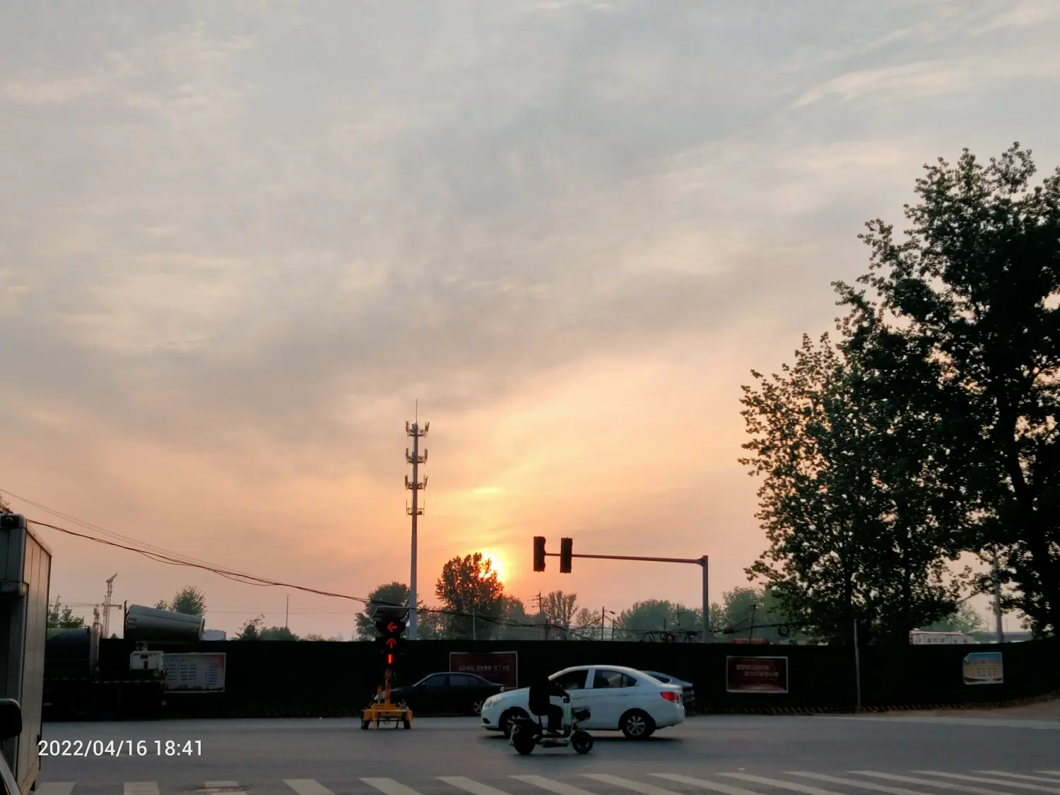 2022-04-16(大张买东西撞车)