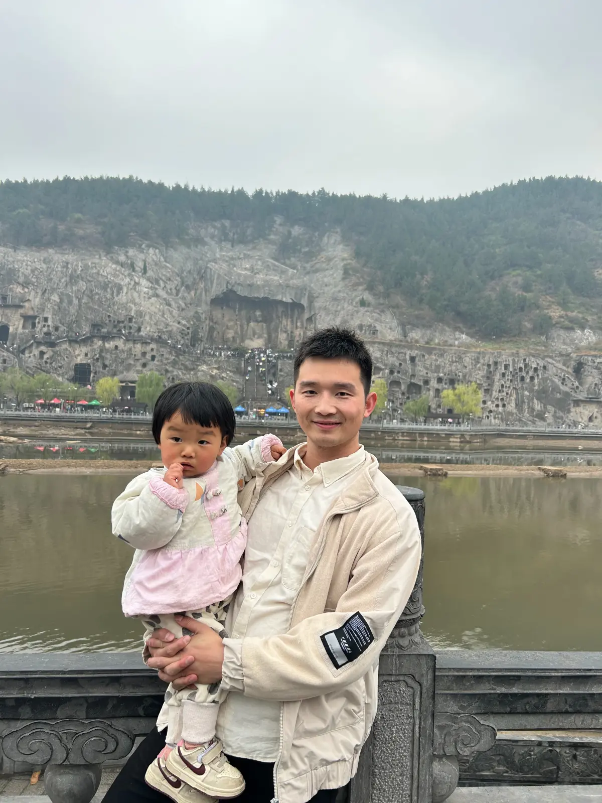 2024-03-24(带着孩子去龙门石窟)
